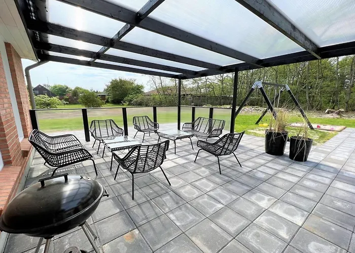 Alfrida - 1-5km From The Sea By Interhome