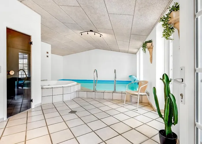 Alfrida - 1-5km From The Sea By Interhome *