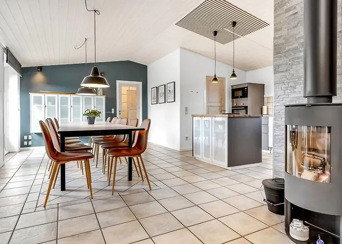 Alfrida - 1-5km From The Sea By Interhome Holiday home